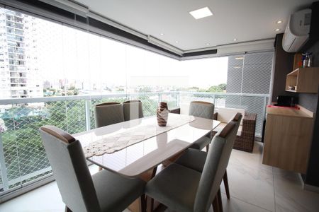 Varanda de apartamento à venda com 3 quartos, 140m² em Vila Dom Pedro I, São Paulo