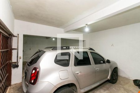 Casa à venda com 250m², 3 quartos e 3 vagas Casa à venda com 250m², 3 quartos e 3 vagasGaragem
