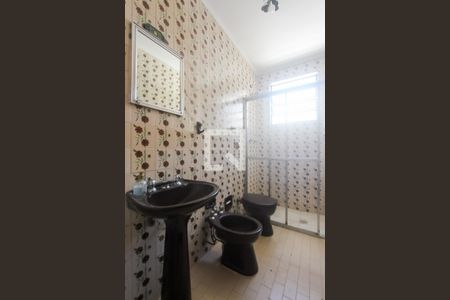 Banheiro de apartamento para alugar com 1 quarto, 43m² em Cristo Redentor, Porto Alegre