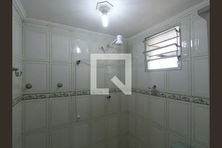 Banheiro da Suíte de casa à venda com 2 quartos, 125m² em Parque Continental Ii, Guarulhos