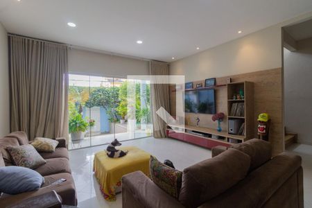 Sala  de casa para alugar com 3 quartos, 174m² em Vargem Grande, Rio de Janeiro