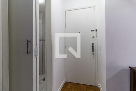 Entrada  de apartamento à venda com 3 quartos, 85m² em Vila Mariana, São Paulo