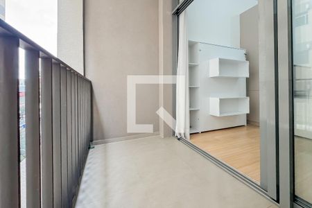 Studio para alugar com 36m², 1 quarto e sem vaga Studio para alugar com 36m², 1 quarto e sem vagaVaranda