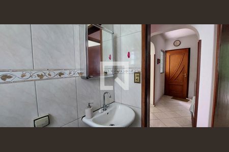 Banheiro de apartamento para alugar com 2 quartos, 47m² em Vila Alzira, Santo André