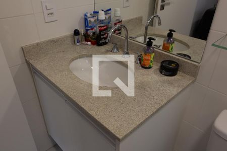 Apartamento à venda com 63m², 2 quartos e 1 vaga Apartamento à venda com 63m², 2 quartos e 1 vagaBanheiro da Suíte