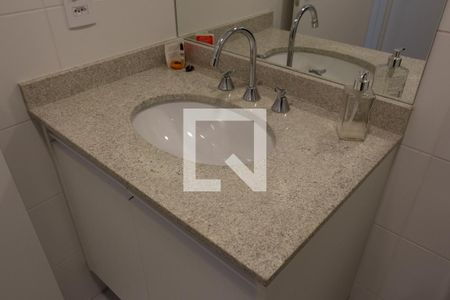 Apartamento à venda com 63m², 2 quartos e 1 vaga Apartamento à venda com 63m², 2 quartos e 1 vagaBanheiro