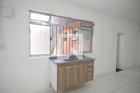 Sala/ Cozinha de kitnet/studio para alugar com 1 quarto, 50m² em Vila Moinho Velho, São Paulo