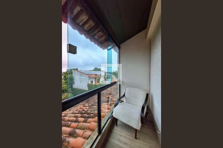 Casa à venda com 374m², 4 quartos e 5 vagas Casa à venda com 374m², 4 quartos e 5 vagasVaranda da Suite 1