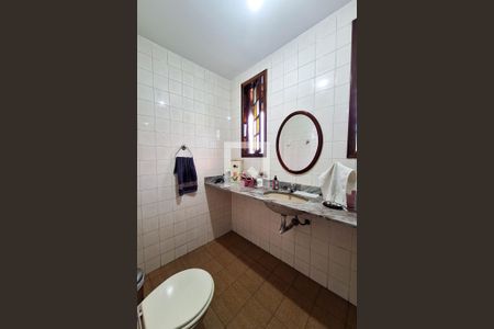 Casa à venda com 374m², 4 quartos e 5 vagas Casa à venda com 374m², 4 quartos e 5 vagasLavabo