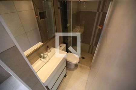 Banheiro de apartamento para alugar com 1 quarto, 56m² em Jardim Parque Morumbi, São Paulo