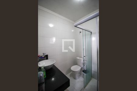 Banheiro da Suíte de casa para alugar com 2 quartos, 70m² em Jardim Wanel Ville V, Sorocaba