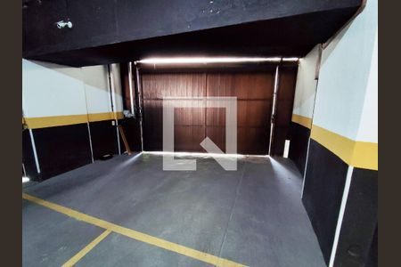 Apartamento à venda com 172m², 3 quartos e 2 vagas Apartamento à venda com 172m², 3 quartos e 2 vagasGaragem
