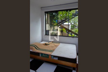 Quarto1 de casa à venda com 3 quartos, 300m² em Parque dos Principes, São Paulo