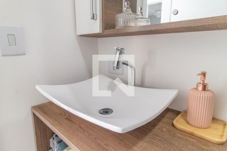 Casa à venda com 125m², 2 quartos e 2 vagasBanheiro Corredor