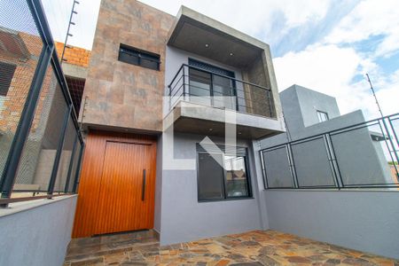 Casa à venda com 125m², 2 quartos e 2 vagasFachada