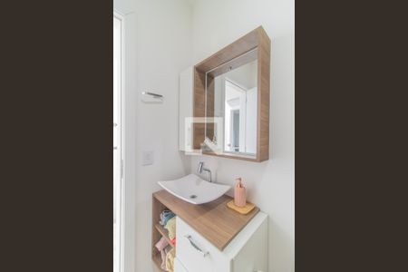 Casa à venda com 125m², 2 quartos e 2 vagasBanheiro Corredor