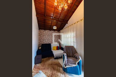Sala de casa à venda com 3 quartos, 148m² em São José, Canoas