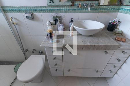 Casa à venda com 280m², 2 quartos e 5 vagas Casa à venda com 280m², 2 quartos e 5 vagasSuíte 1