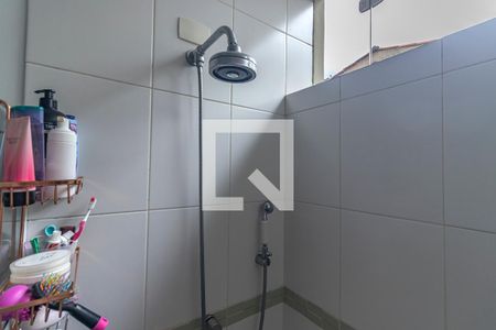 Casa à venda com 280m², 2 quartos e 5 vagas Casa à venda com 280m², 2 quartos e 5 vagasSuíte 2 - Banheiro 1