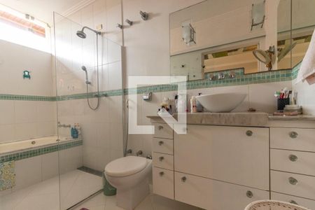 Casa à venda com 280m², 2 quartos e 5 vagas Casa à venda com 280m², 2 quartos e 5 vagasSuíte 1