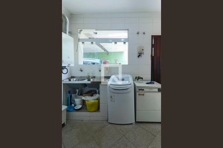 Casa à venda com 280m², 2 quartos e 5 vagas Casa à venda com 280m², 2 quartos e 5 vagasÁrea de serviço