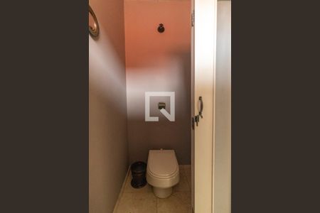 Casa à venda com 280m², 2 quartos e 5 vagas Casa à venda com 280m², 2 quartos e 5 vagasLavabo