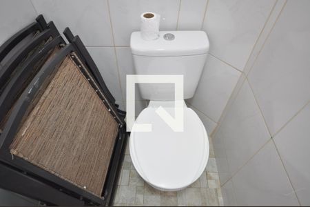 Casa à venda com 178m², 3 quartos e sem vagaBanheiro 2