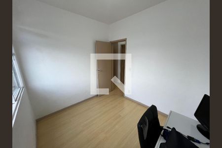 Quarto 1 de apartamento para alugar com 2 quartos, 55m² em Alto Caiçaras, Belo Horizonte