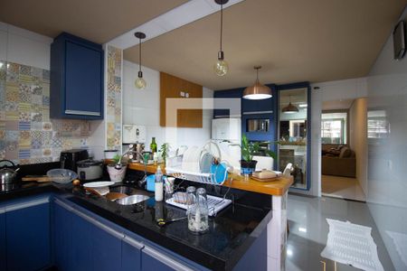 Casa à venda com 300m², 2 quartos e 1 vaga Casa à venda com 300m², 2 quartos e 1 vagaCozinha