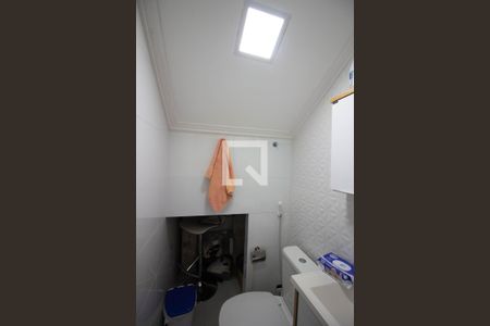 Casa à venda com 300m², 2 quartos e 1 vaga Casa à venda com 300m², 2 quartos e 1 vagaLavabo