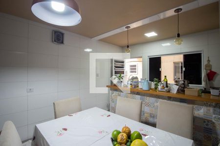 Casa à venda com 300m², 2 quartos e 1 vaga Casa à venda com 300m², 2 quartos e 1 vagaCozinha