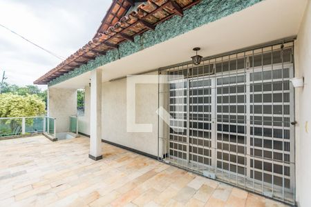 Casa à venda com 465m², 3 quartos e 6 vagasEntrada
