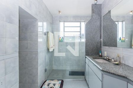 Casa à venda com 465m², 3 quartos e 6 vagasBanheiro da Suíte