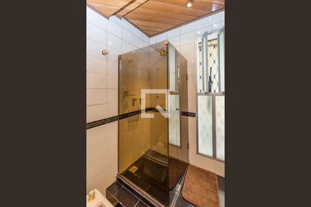 Casa à venda com 465m², 3 quartos e 6 vagasBanheiro Social