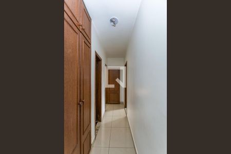 Casa à venda com 465m², 3 quartos e 6 vagasCorredor