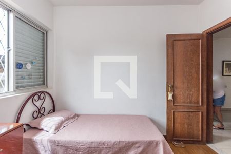 Casa à venda com 465m², 3 quartos e 6 vagasQuarto 2