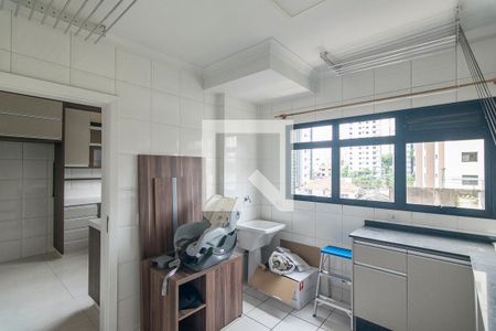 Apartamento à venda com 211m², 4 quartos e 3 vagas Apartamento à venda com 211m², 4 quartos e 3 vagasÁrea de Serviço