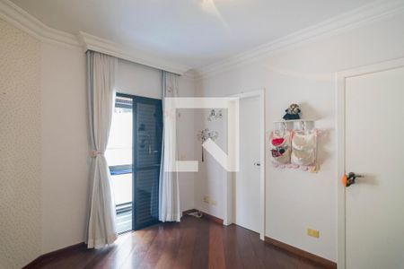 Apartamento à venda com 211m², 4 quartos e 3 vagas Apartamento à venda com 211m², 4 quartos e 3 vagasQuarto 2 Suite