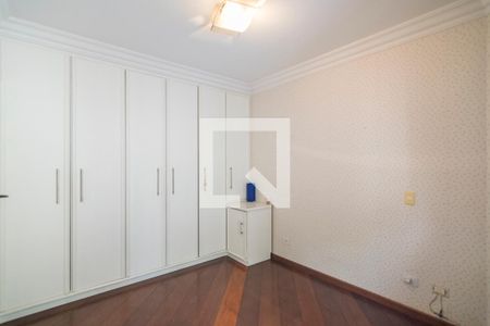 Apartamento à venda com 211m², 4 quartos e 3 vagas Apartamento à venda com 211m², 4 quartos e 3 vagasQuarto 2 Suite