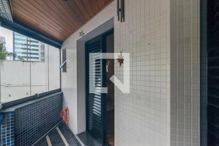 Apartamento à venda com 211m², 4 quartos e 3 vagas Apartamento à venda com 211m², 4 quartos e 3 vagasVaranda das Suites