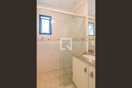 Apartamento à venda com 211m², 4 quartos e 3 vagas Apartamento à venda com 211m², 4 quartos e 3 vagasBanheiro da Suite 2