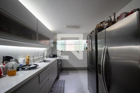 Casa de condomínio à venda com 350m², 5 quartos e 3 vagasCozinha