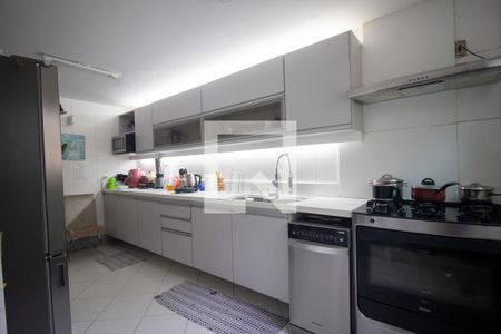 Casa de condomínio à venda com 350m², 5 quartos e 3 vagasCozinha