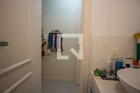 Casa de condomínio à venda com 350m², 5 quartos e 3 vagasBanheiro da Suíte 5