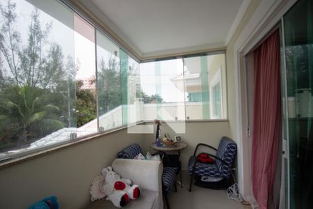 Casa de condomínio à venda com 350m², 5 quartos e 3 vagasSacada da Suíte 2