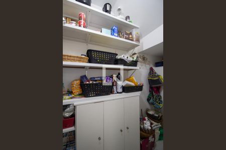 Casa de condomínio à venda com 350m², 5 quartos e 3 vagasDispensa