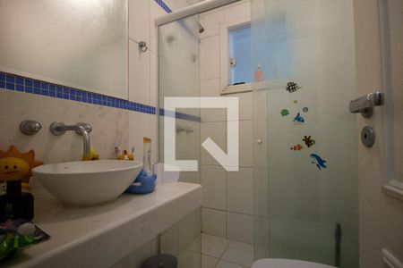 Casa de condomínio à venda com 350m², 5 quartos e 3 vagasBanheiro da Suíte 5