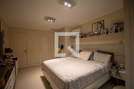 Casa de condomínio à venda com 350m², 5 quartos e 3 vagasSuíte 2