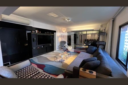 Sala de TV de apartamento à venda com 3 quartos, 204m² em Jardim Paulista, São Paulo