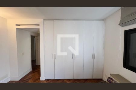 Apartamento à venda com 204m², 3 quartos e 1 vagaSuite 1
